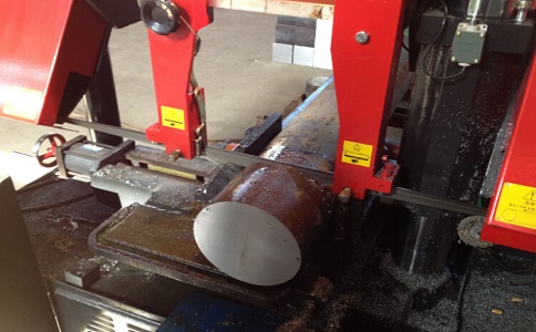 若尔盖卧式带锯床加工时出现明显振荡如何排查？